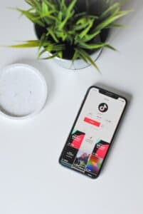TikTok Shop chega ao Brasil: conheça suas funcionalidades e como comprar