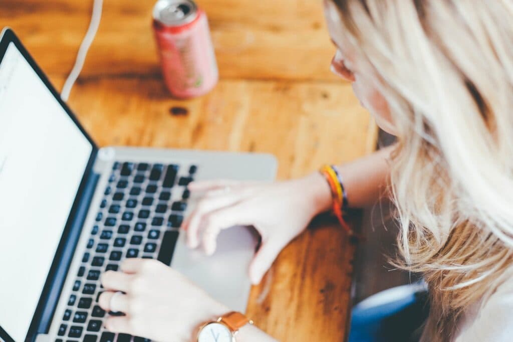 Como utilizar o marketing de busca para atrair clientes Como utilizar o marketing de busca para atrair clientes