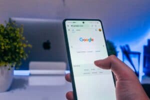 Google AI Overview: saiba tudo sobre o uso de IA na busca orgânica Google AI Overview: saiba tudo sobre o uso de IA na busca orgânica